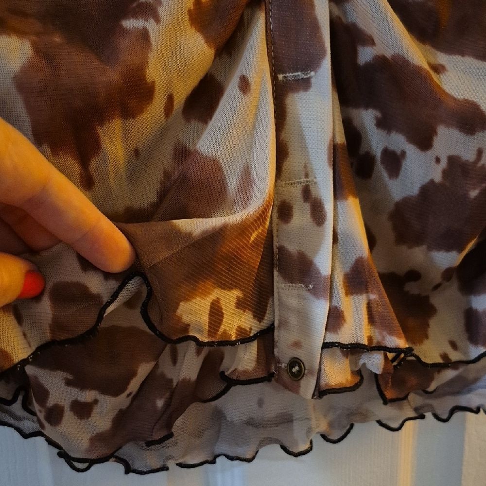 ♡♡♡  Oh Chic Brown Cow Patterned Women's Top Sz Large - Picture 9 of 14